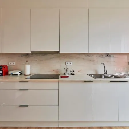 Luxury With Swimming Pool, By Timecooler Willa *