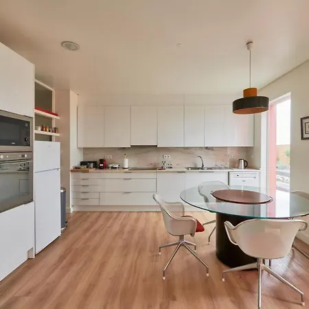 Luxury With Swimming Pool, By Timecooler Sobral de Monte Agraço