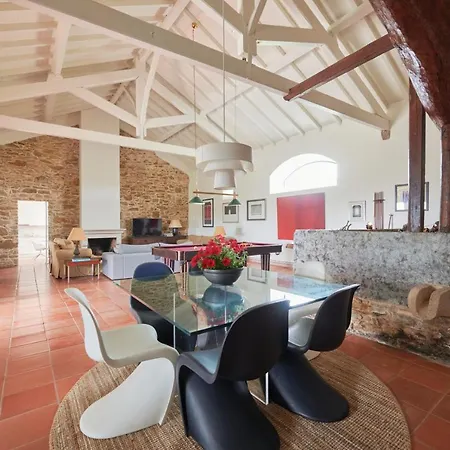 Villa Luxury With Swimming Pool, By Timecooler Sobral de Monte Agraço