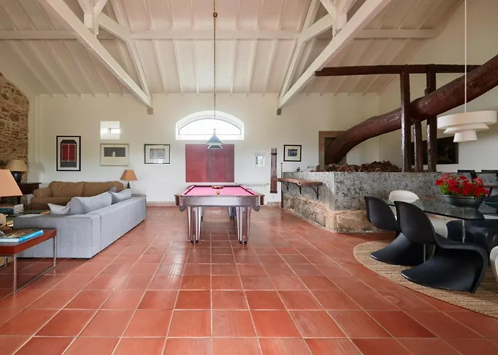 Villa Luxury With Swimming Pool, By Timecooler Sobral de Monte Agraco