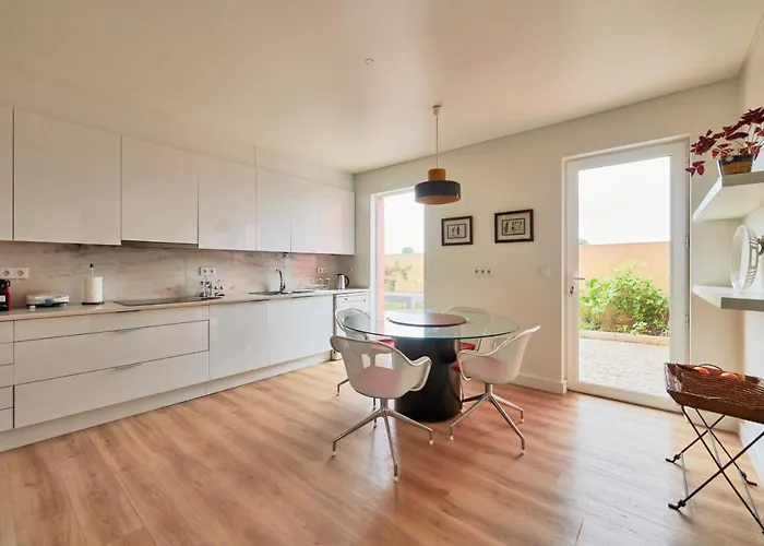 Luxury With Swimming Pool, By Timecooler Villa Sobral de Monte Agraco