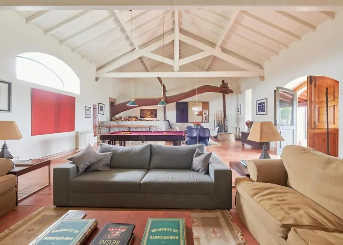 Villa Luxury With Swimming Pool, By Timecooler Sobral de Monte Agraco